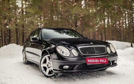 Mercedes-Benz E-Класс, 2003 год, 1 150 000 рублей, 3 фотография