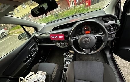Toyota Vitz, 2019 год, 1 500 000 рублей, 4 фотография