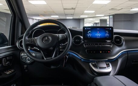 Mercedes-Benz V-Класс, 2023 год, 13 700 000 рублей, 30 фотография