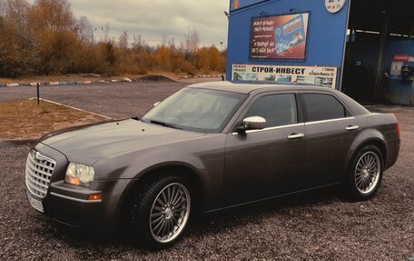Chrysler 300C II, 2007 год, 1 300 000 рублей, 2 фотография