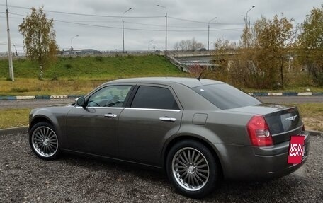 Chrysler 300C II, 2007 год, 1 300 000 рублей, 6 фотография