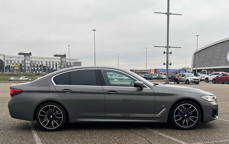 BMW 5 серия, 2020 год, 5 600 000 рублей, 3 фотография