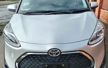 Toyota Sienta II, 2019 год, 1 590 000 рублей, 3 фотография