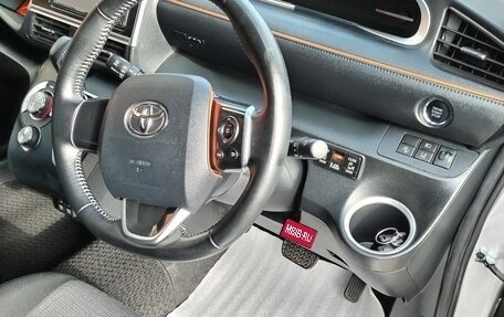 Toyota Sienta II, 2019 год, 1 590 000 рублей, 11 фотография