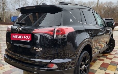 Toyota RAV4, 2019 год, 3 000 000 рублей, 4 фотография