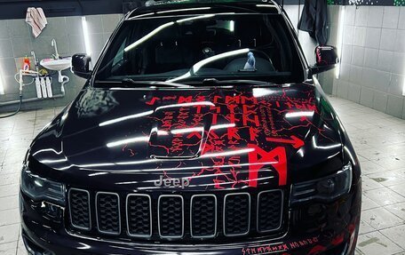 Jeep Grand Cherokee, 2018 год, 4 900 000 рублей, 12 фотография