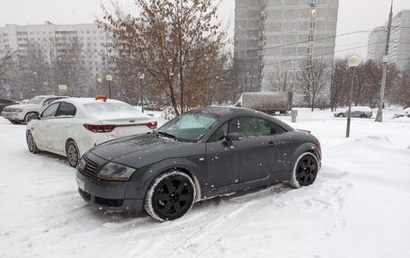 Audi TT, 2002 год, 650 000 рублей, 2 фотография