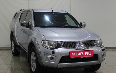 Mitsubishi L200 IV рестайлинг, 2012 год, 1 065 000 рублей, 3 фотография