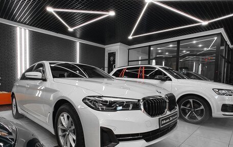 BMW 5 серия, 2021 год, 5 199 000 рублей, 2 фотография
