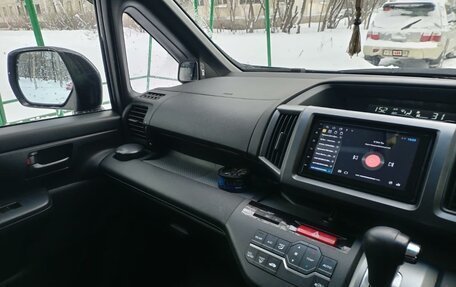 Honda Stepwgn IV, 2010 год, 1 620 000 рублей, 13 фотография
