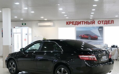 Toyota Camry, 2010 год, 999 000 рублей, 4 фотография