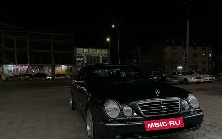 Mercedes-Benz E-Класс, 1999 год, 930 000 рублей, 2 фотография