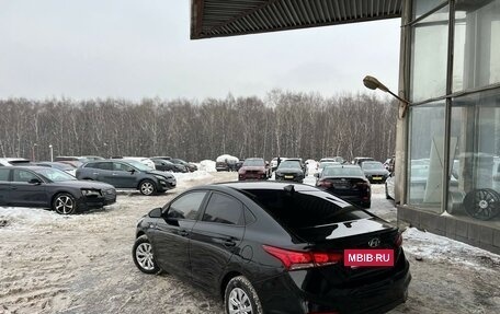 Hyundai Solaris II рестайлинг, 2017 год, 1 075 000 рублей, 10 фотография