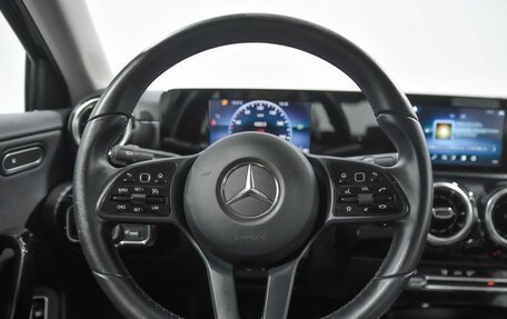 Mercedes-Benz A-Класс, 2020 год, 2 701 000 рублей, 8 фотография