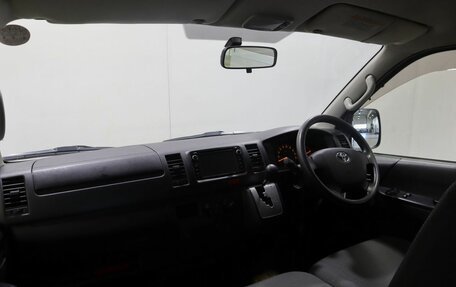 Toyota HiAce H200, 2015 год, 2 550 000 рублей, 11 фотография