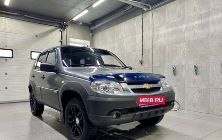 Chevrolet Niva I рестайлинг, 2011 год, 700 000 рублей, 3 фотография