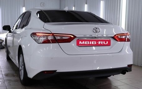 Toyota Camry, 2021 год, 2 990 000 рублей, 8 фотография
