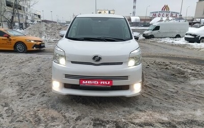 Toyota Voxy II, 2010 год, 1 150 000 рублей, 1 фотография