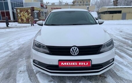 Volkswagen Jetta VI, 2015 год, 1 399 999 рублей, 1 фотография