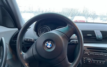 BMW 1 серия, 2005 год, 688 000 рублей, 16 фотография