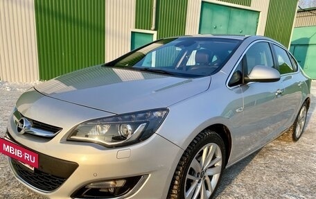 Opel Astra J, 2014 год, 1 579 000 рублей, 26 фотография