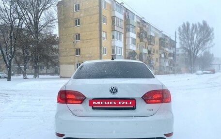 Volkswagen Jetta VI, 2013 год, 847 000 рублей, 5 фотография