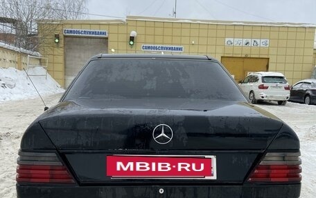 Mercedes-Benz W124, 1992 год, 300 000 рублей, 3 фотография