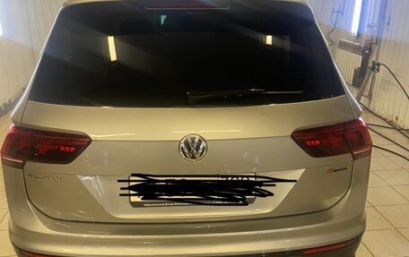 Volkswagen Tiguan II, 2019 год, 2 850 000 рублей, 7 фотография