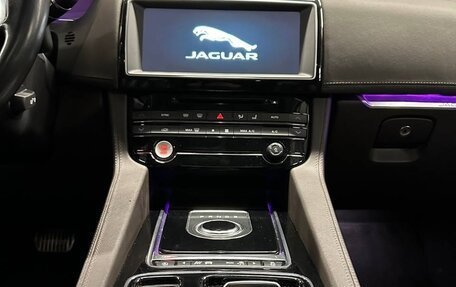 Jaguar F-Pace, 2018 год, 3 799 000 рублей, 29 фотография
