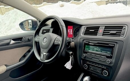 Volkswagen Jetta VI, 2012 год, 1 390 000 рублей, 16 фотография