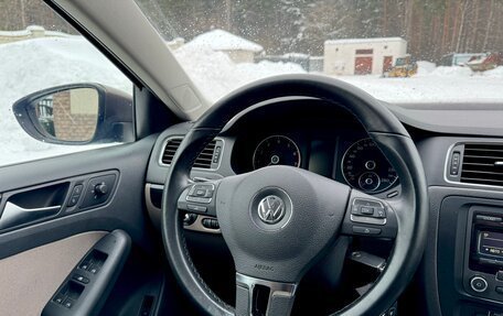 Volkswagen Jetta VI, 2012 год, 1 390 000 рублей, 25 фотография