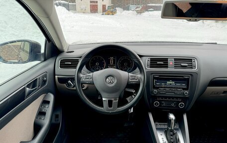 Volkswagen Jetta VI, 2012 год, 1 390 000 рублей, 23 фотография