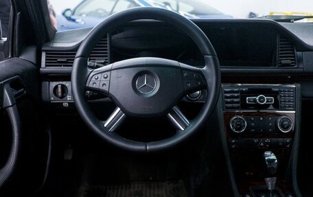 Mercedes-Benz E-Класс, 1993 год, 2 250 000 рублей, 11 фотография