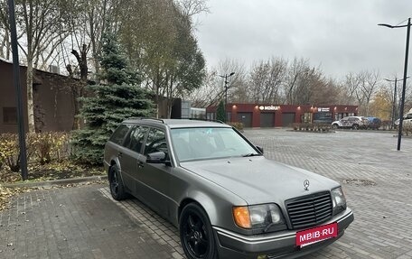 Mercedes-Benz E-Класс, 1993 год, 2 250 000 рублей, 5 фотография