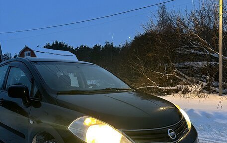 Nissan Tiida, 2011 год, 800 000 рублей, 2 фотография