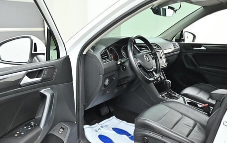 Volkswagen Tiguan II, 2020 год, 2 320 000 рублей, 9 фотография