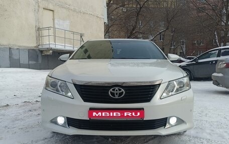 Toyota Camry, 2014 год, 1 950 000 рублей, 3 фотография