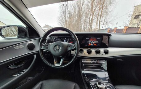 Mercedes-Benz E-Класс, 2017 год, 2 995 000 рублей, 15 фотография