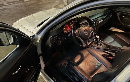 BMW 3 серия, 2011 год, 1 250 000 рублей, 8 фотография