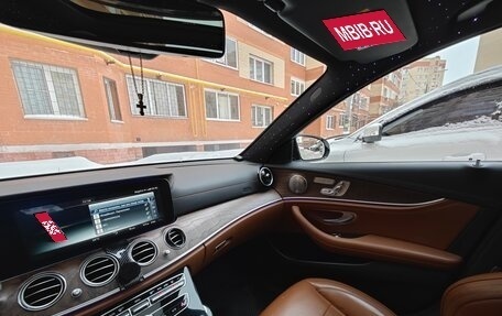 Mercedes-Benz E-Класс, 2016 год, 3 850 000 рублей, 10 фотография
