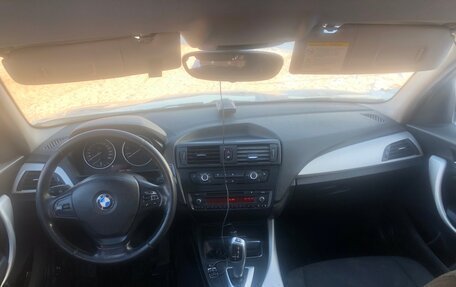 BMW 1 серия, 2011 год, 1 215 000 рублей, 4 фотография