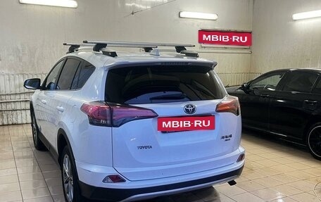 Toyota RAV4, 2019 год, 2 900 000 рублей, 5 фотография