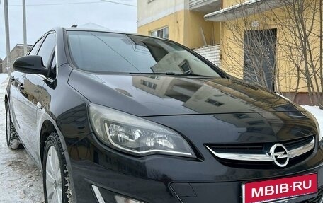 Opel Astra J, 2013 год, 980 000 рублей, 3 фотография