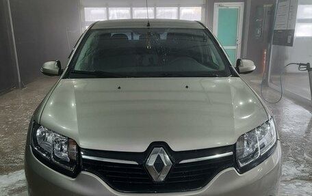 Renault Logan II, 2016 год, 980 000 рублей, 4 фотография