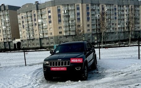 Jeep Grand Cherokee, 2013 год, 2 800 000 рублей, 2 фотография
