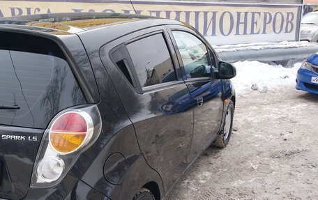 Chevrolet Spark III, 2012 год, 700 000 рублей, 3 фотография