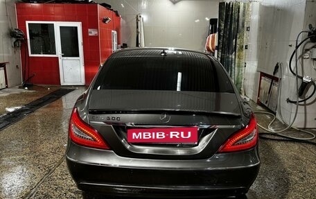 Mercedes-Benz CLS, 2011 год, 2 300 000 рублей, 5 фотография