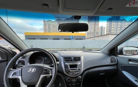 Hyundai Solaris II рестайлинг, 2015 год, 7 фотография