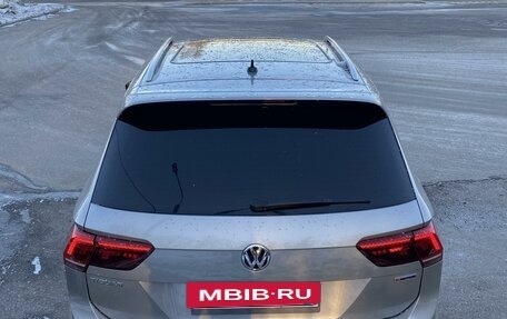 Volkswagen Tiguan II, 2018 год, 3 975 000 рублей, 9 фотография