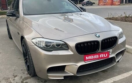 BMW 5 серия, 2014 год, 2 490 000 рублей, 2 фотография
